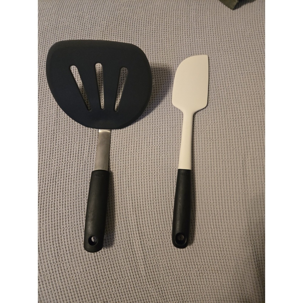 OXO Good Grips Silicone Flexible Turner And Spatula. Lot Of 2